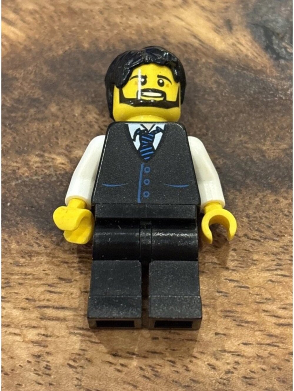 Lego Minifigure ( Authentic )